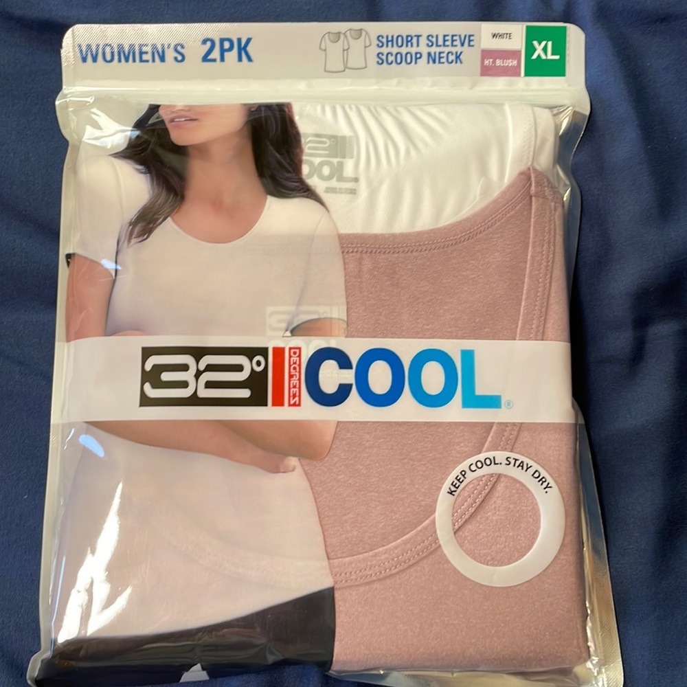 32 Degrees Cooling Shirts 2 Pack
